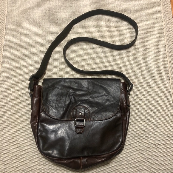 Jack George’s crossbody leather saddle bag - Picture 1 of 4